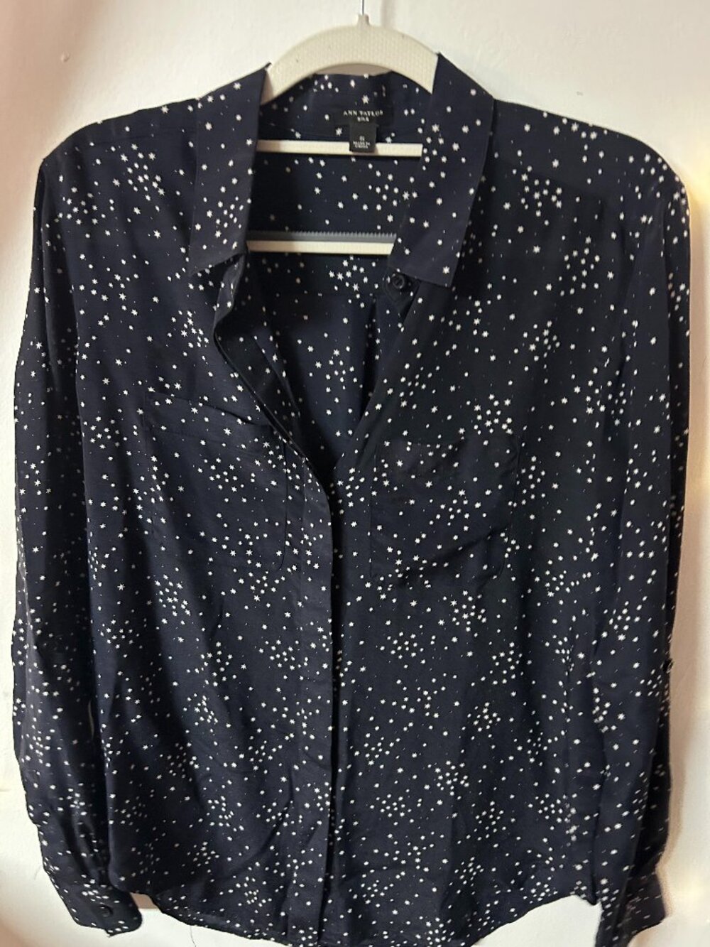 Ann Taylor Silk Navy Star Print Button Front Blouse Size Small